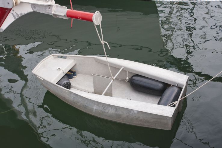 My neighbor, a french guy, also has an aluminum boat with an aluminum 
